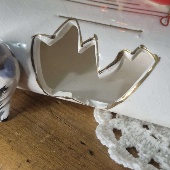 Porcelain Wall Decor Music Pixie Elf Gnome Red White Gold - Picture 12 of 14